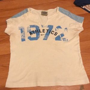 Nike shirt, tight fit.